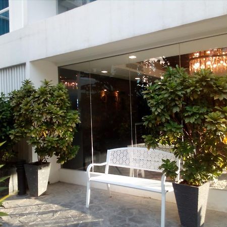 Serenity Wongamat Apartments Pattaya Exterior foto